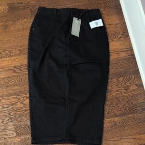 Elegant Black Pencil Skirt by